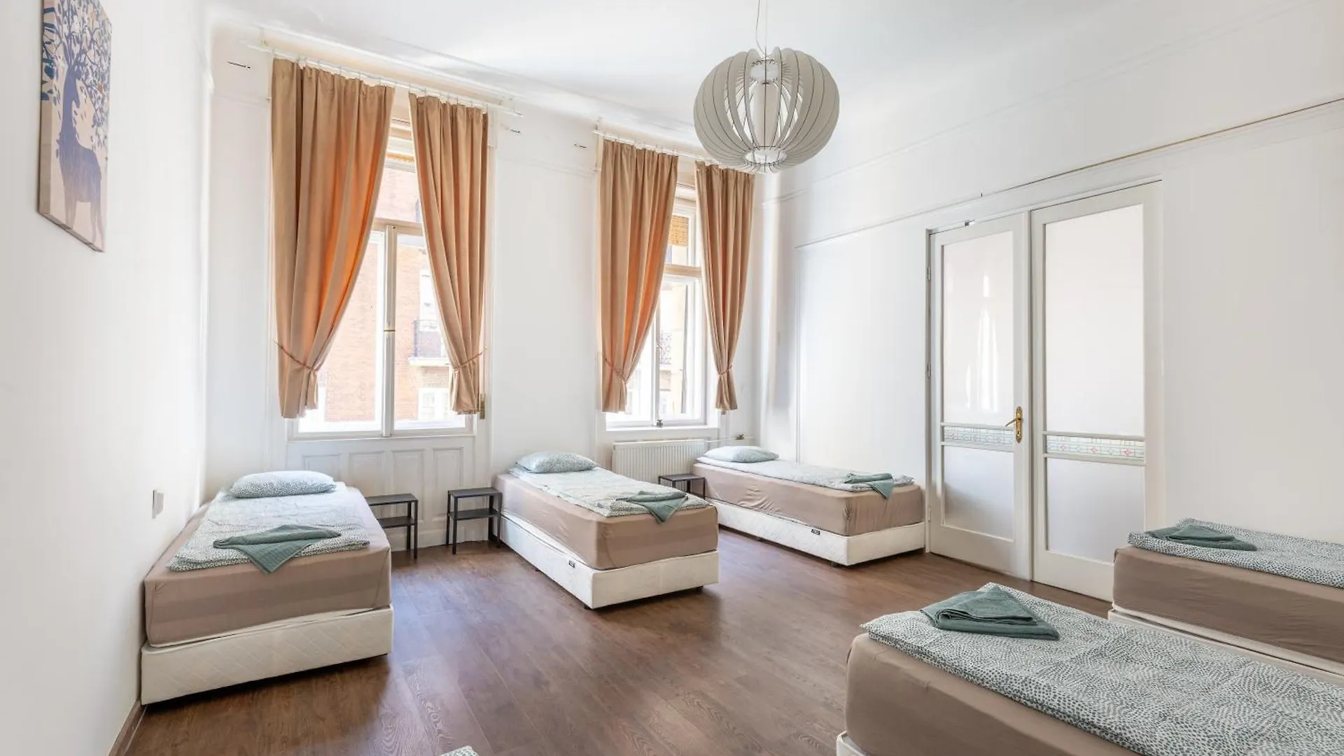 Anker Center By Stn Apartment Budapest
