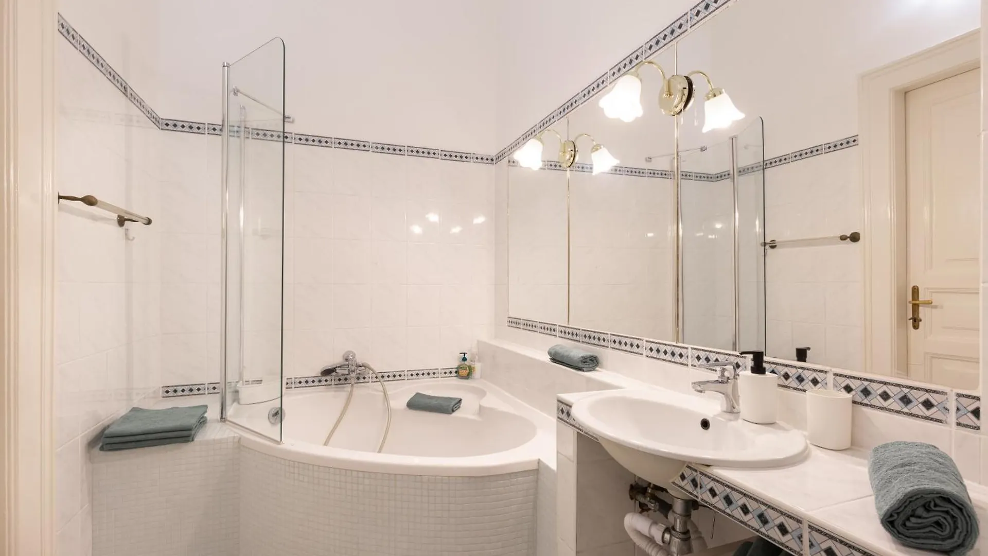 Anker Center By Stn Apartment Budapest