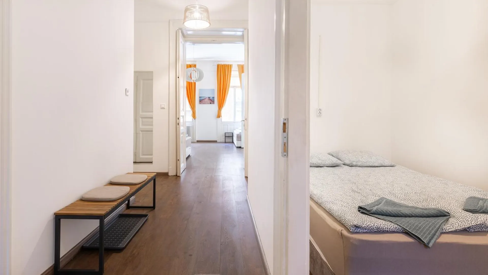 Anker Center By Stn Apartment Budapest