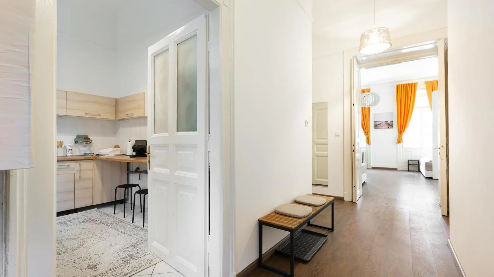 Anker Center By Stn Apartment Budapest